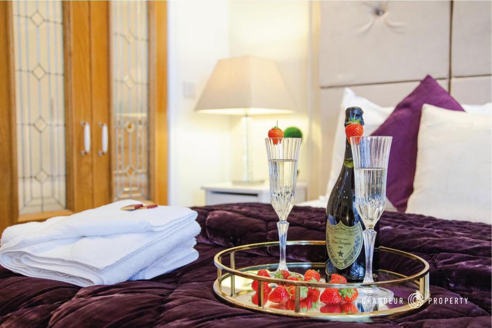 Treetop Suite By Grandeur Property Bournemouth Esterno foto
